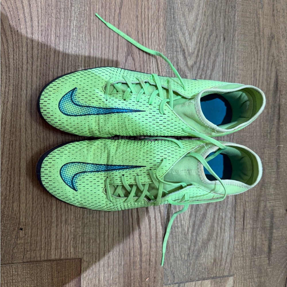 Nike Phantom Cleats in Bright Green and Teal - Picture 2 of 3